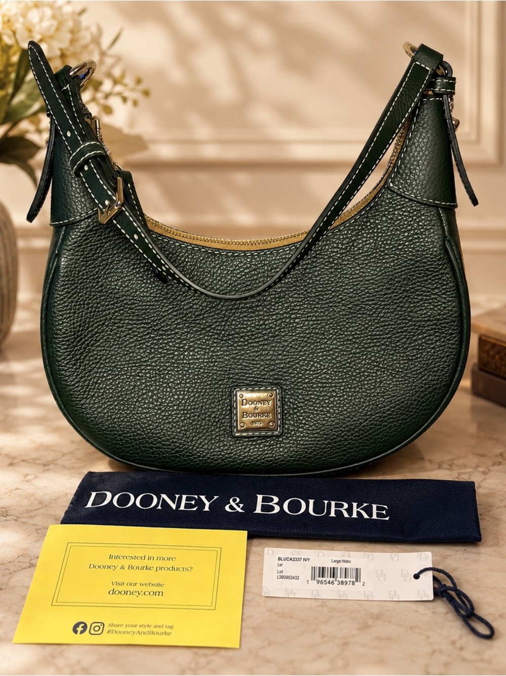 🌟Dooney & Bourke🌟 Lucca Leather Large Hobo Bag